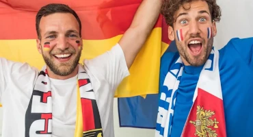 How Custom Scarves Can Impact a Club's Visual Identity