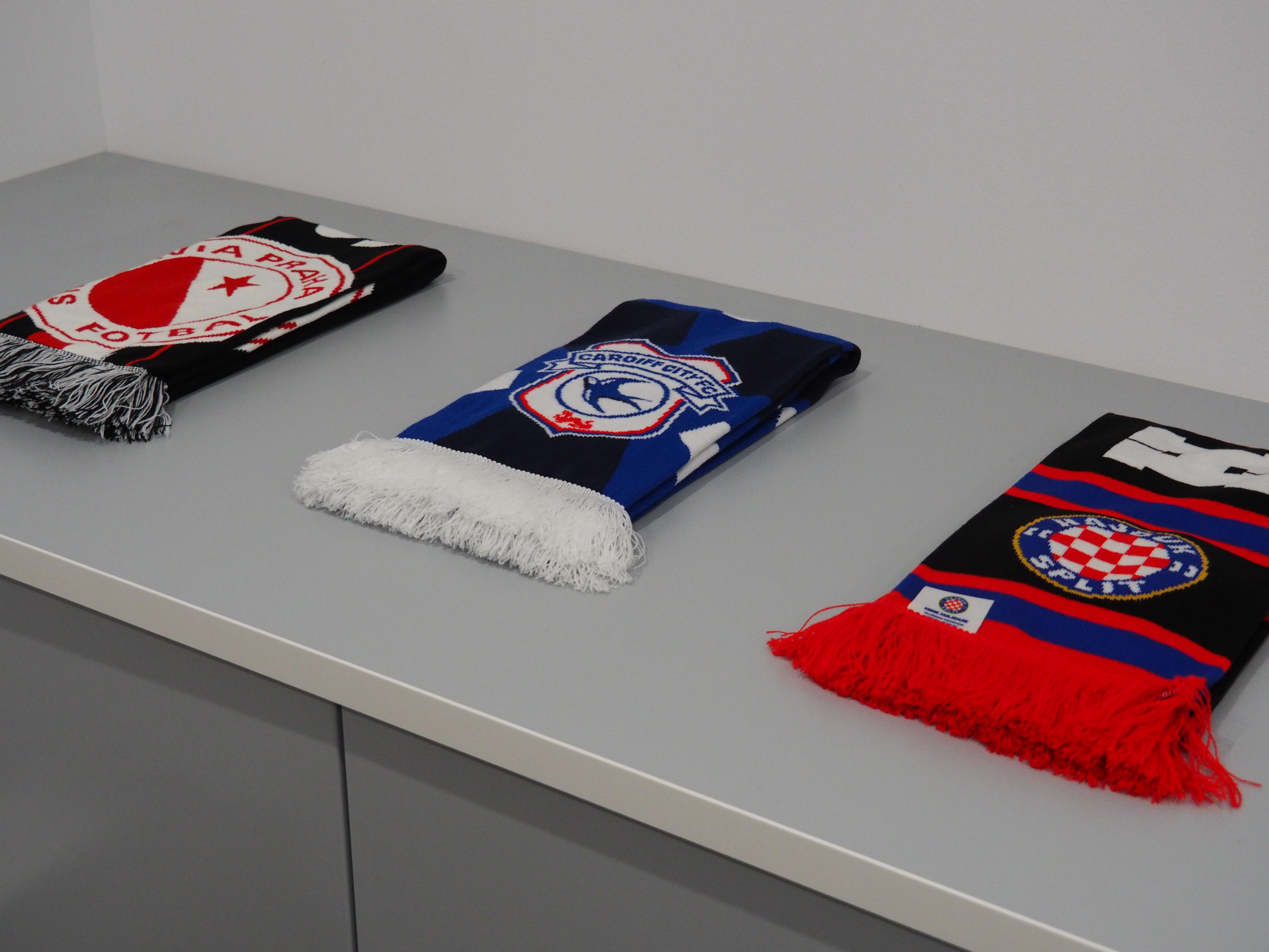 Why are scarves popular in soccer?